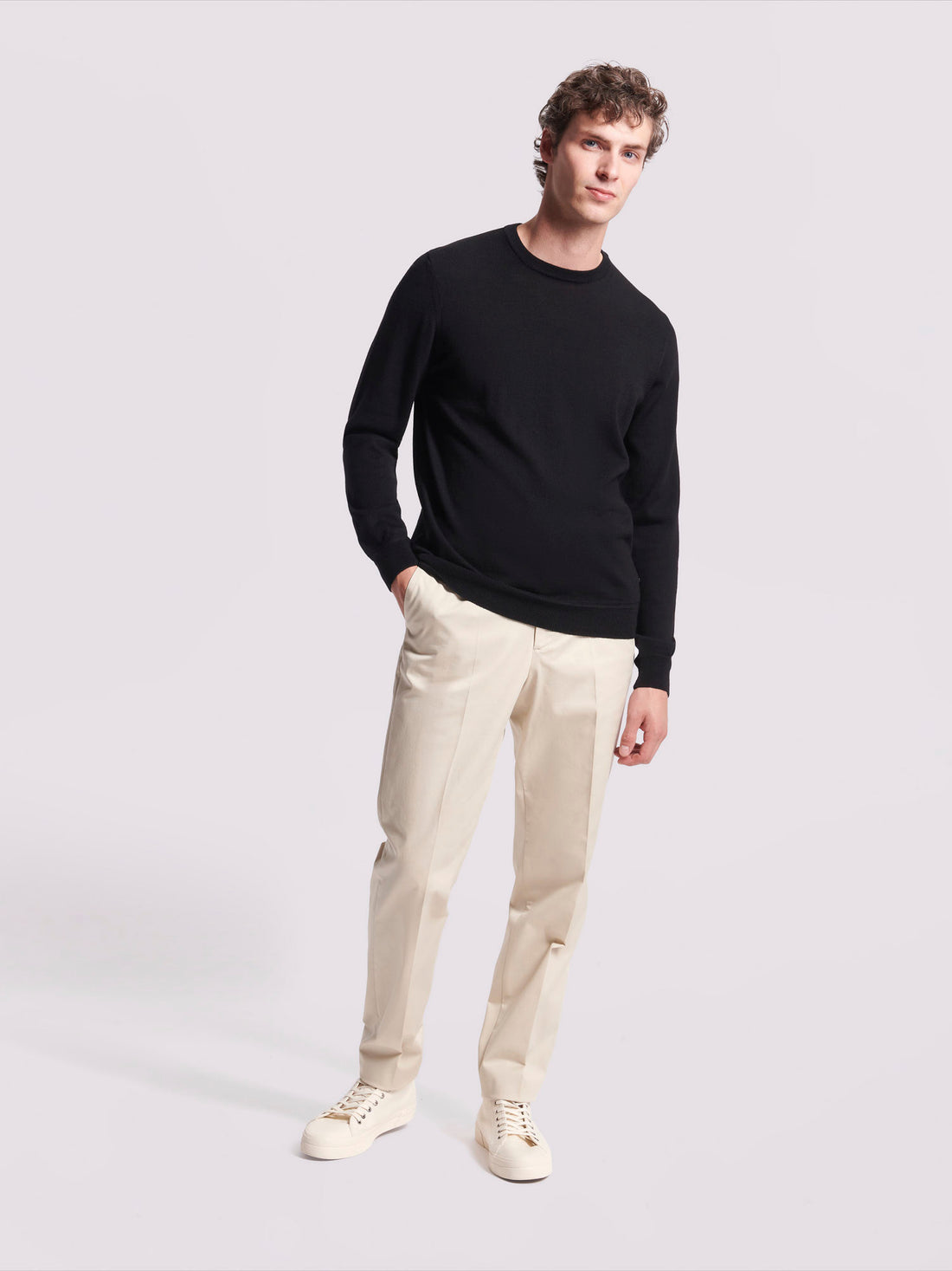 Merino Wool Crew Neck Sweater in Black