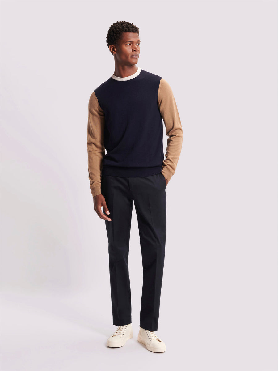 Colour Block Merino Wool Crew Neck Sweater in Dark Navy