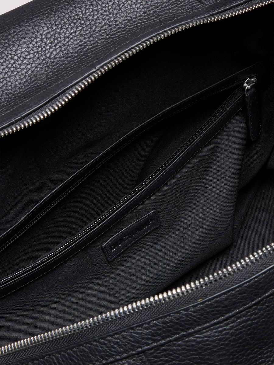 Weekend Leather in Holdall Black