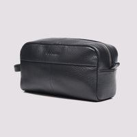 Leather Washbag in Black